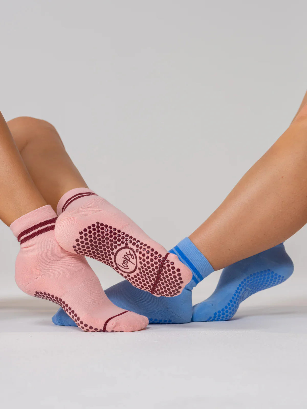 Women’s Grip Socks: An Essential Guide