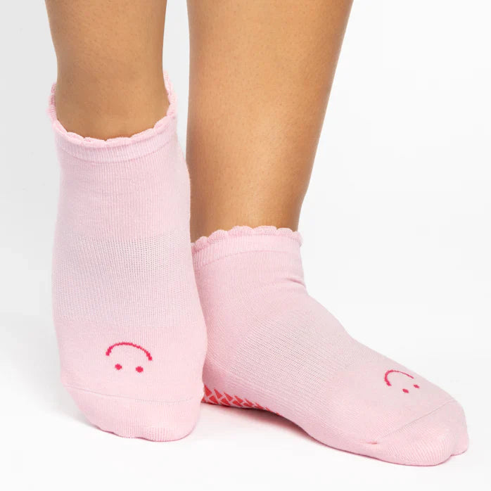 How Can Pink Grip Socks Improve Your Form?