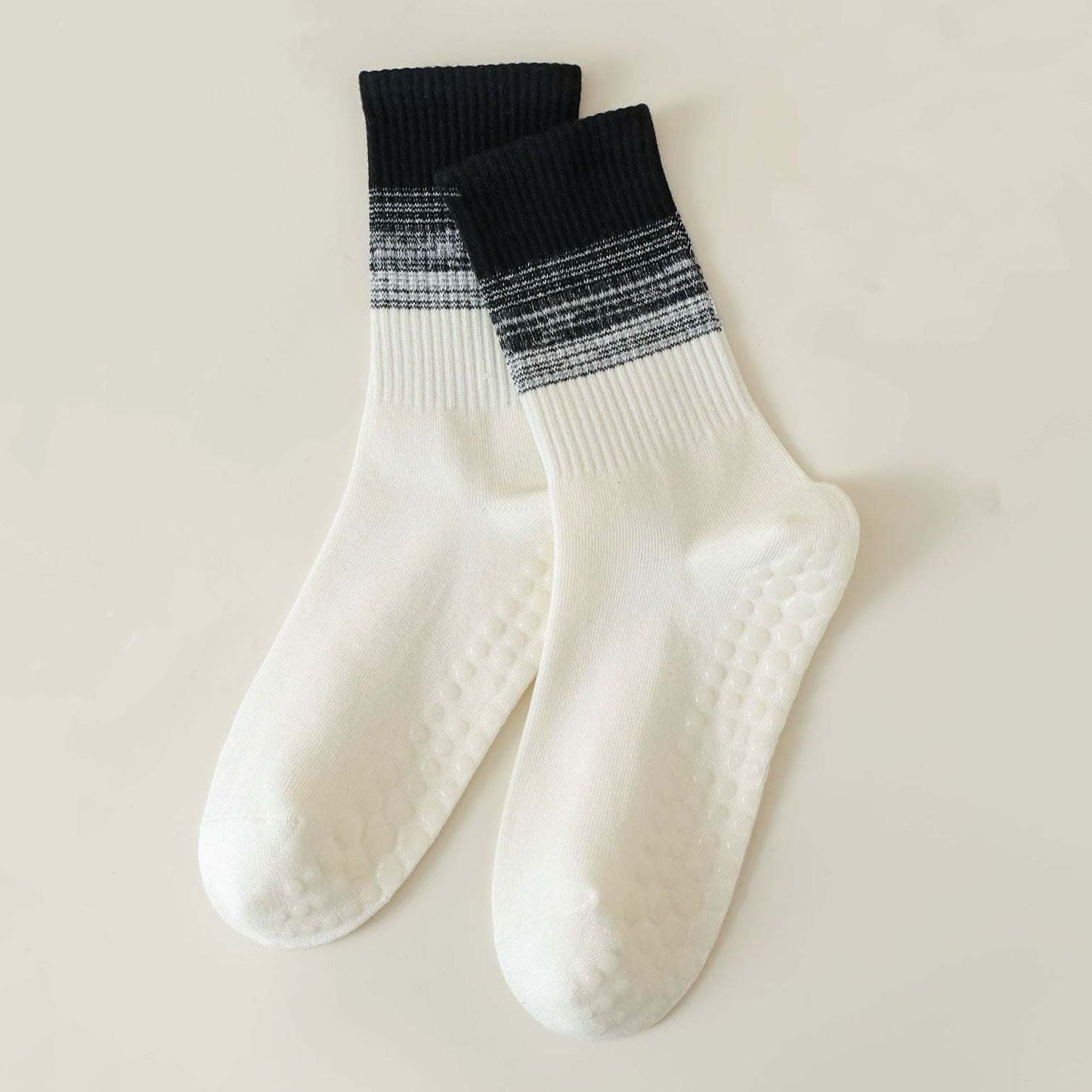 Space Black and White Gradient Color Cute Pilates Grip Socks