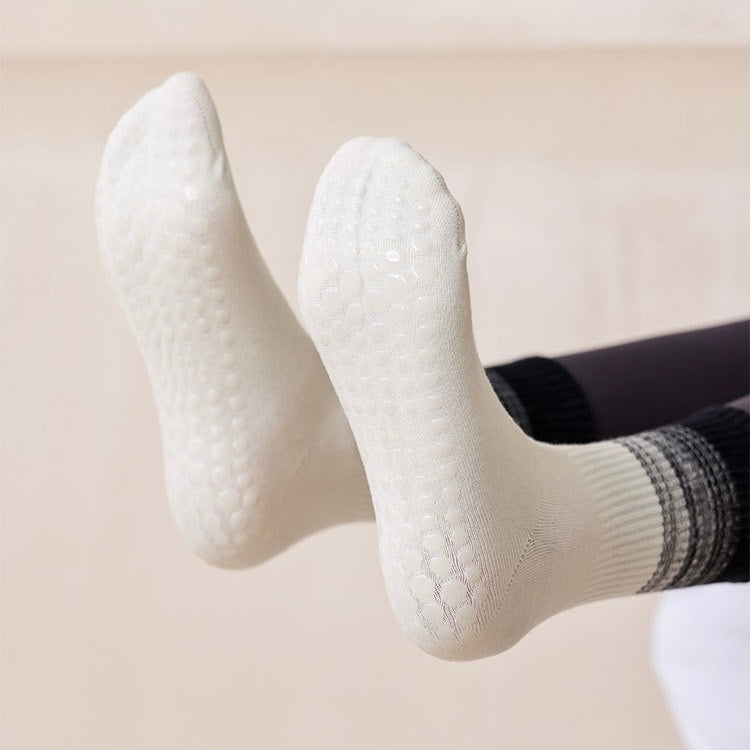 Space Black and White Gradient Color Cute Pilates Grip Socks